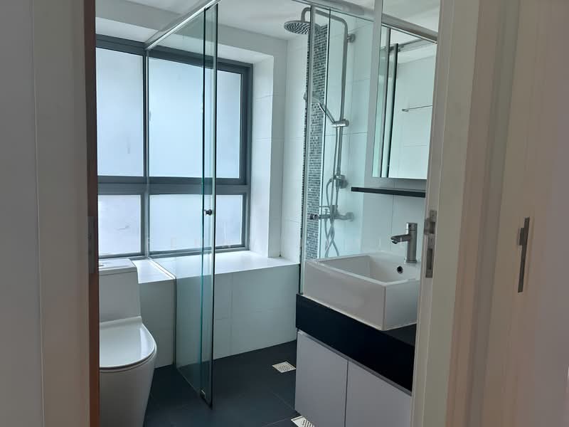 Wilkie 80, 80 Wilkie Road, 2 Bedrooms, 603 sqft, Apartment For Rent, by Fenny Jamil, 500222970 - Bathroom - PropertyGuru.com.sg