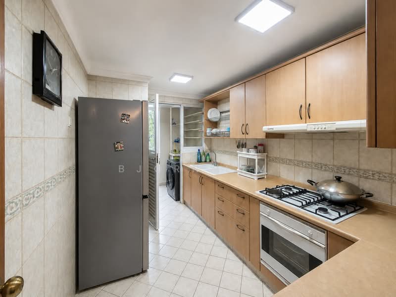 Hillbrooks, 88 Hillview Avenue, 3 Bedrooms, 1,130 sqft, Condominium For Sale, by Bjorn Lim, 500222971 - Kitchen - PropertyGuru.com.sg
