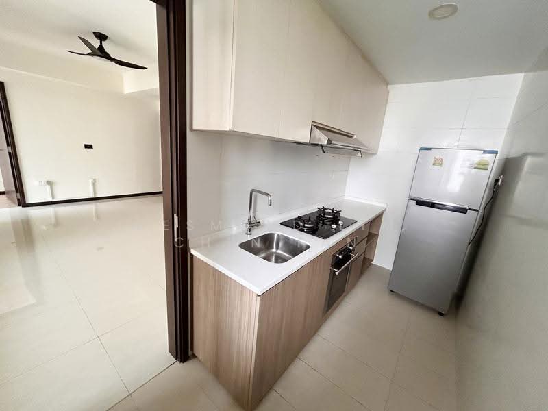 Lake Life, 2 Tao Ching Road, Boon Lay / Jurong / Tuas, 2 Bedrooms, 743 sqft, Executive Condominium For Rent, by Desmond Lim Chen Fan, 500222977 - Kitchen - PropertyGuru.com.sg