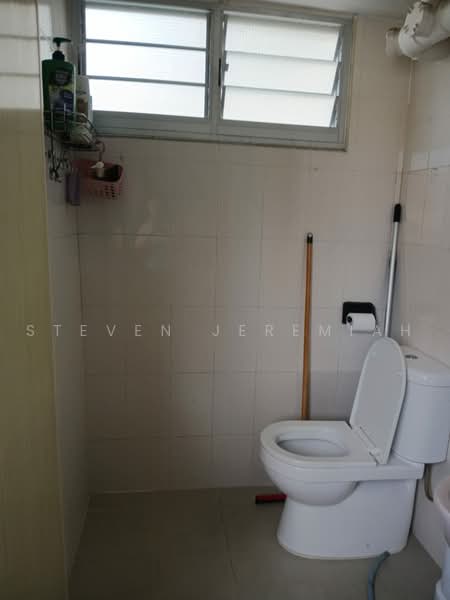 712 Clementi West Street 2, 712 Clementi West Street 2, Room Rental, 120 sqft, HDB Flat For Rent, by Steven Jeremiah, 500223004 - Bathroom - PropertyGuru.com.sg