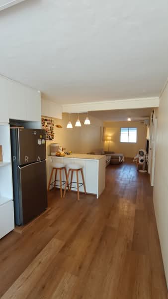 242 Hougang Street 22, 242 Hougang Street 22, 2 Bedrooms, 721 sqft, HDB Flat For Rent, by Pravin Kumar, 500223010 - Kitchen - PropertyGuru.com.sg