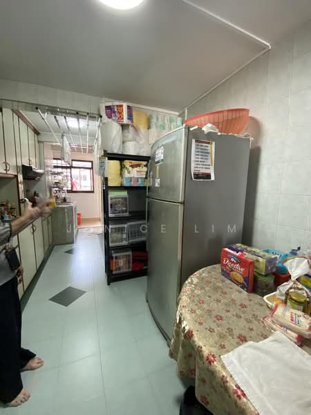 3 Beach Road, 3 Beach Road, Room Rental, 150 sqft, HDB Flat For Rent, by Janice Lim, 500223030 - Kitchen - PropertyGuru.com.sg