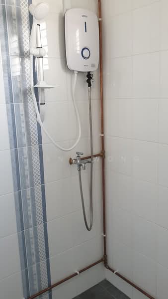 552 Bedok North Avenue 1, 552 Bedok North Avenue 1, 3 Bedrooms, 1,302 sqft, HDB Flat For Sale, by Frank Wong, 500223033 - Bathroom - PropertyGuru.com.sg