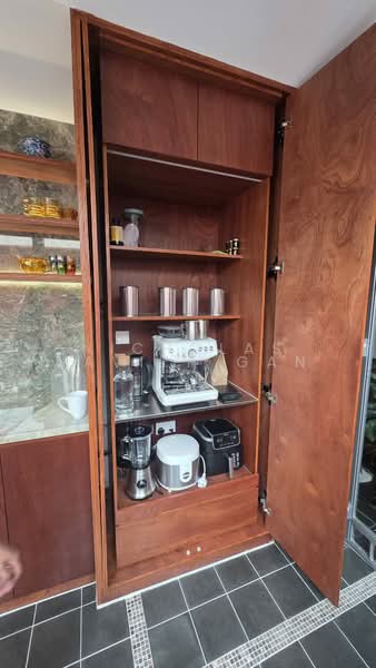 Rare Conservation Shophouse Along North Bridge Road | Restaurant + Office | Income-Producing Asset, North Bridge Road, Beach Road / Bugis / Rochor, 2,326 sqft, Shop / Shophouse For Sale, by Nicholas Xavier Gan, 500223056 - Interior - CommercialGuru.com.sg
