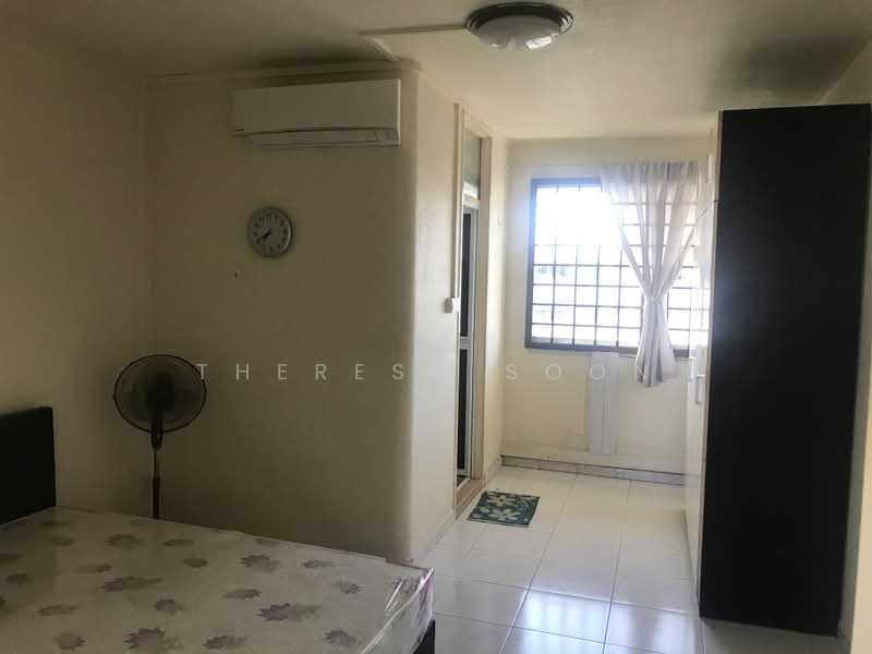 156 Simei Road, 156 Simei Road, 3 Bedrooms, 1,120 sqft, HDB Flat For Sale, by Theresa Soon, 500223065 - Bedroom - PropertyGuru.com.sg
