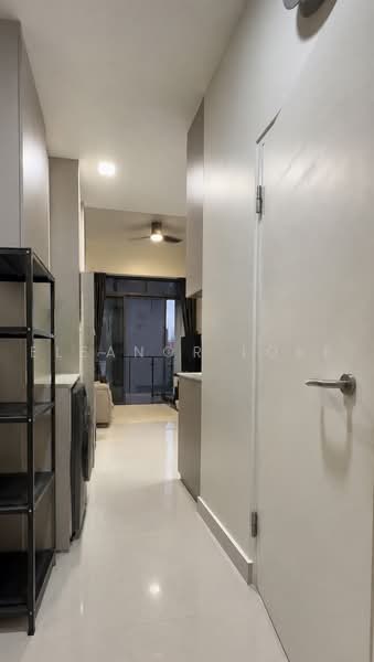 Midtown Residences, 1189 Upper Serangoon Road, 1 Bedroom, 452 sqft, Condominium For Sale, by Eleanor Loke, 500223067 - Corridor - PropertyGuru.com.sg