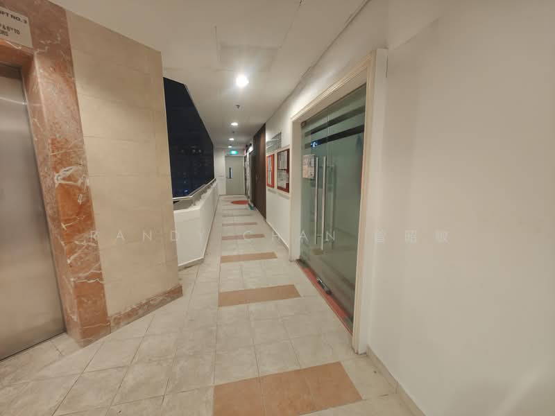 Parkway Centre, 1 Marine Parade Central, East Coast / Marine Parade, 829 sqft, Office For Sale, by Randy Chan 曾昭敏, 500223070 - Corridor - CommercialGuru.com.sg