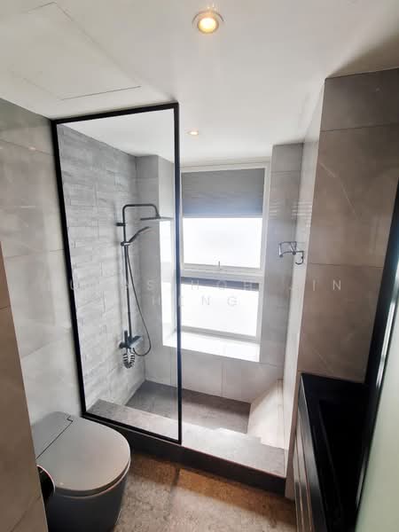 La Casa, 64 Woodlands Drive 16, 3 Bedrooms, 1,216 sqft, Condominium For Sale, by Lucas Hoh Jin Heng, 500223073 - Bathroom - PropertyGuru.com.sg