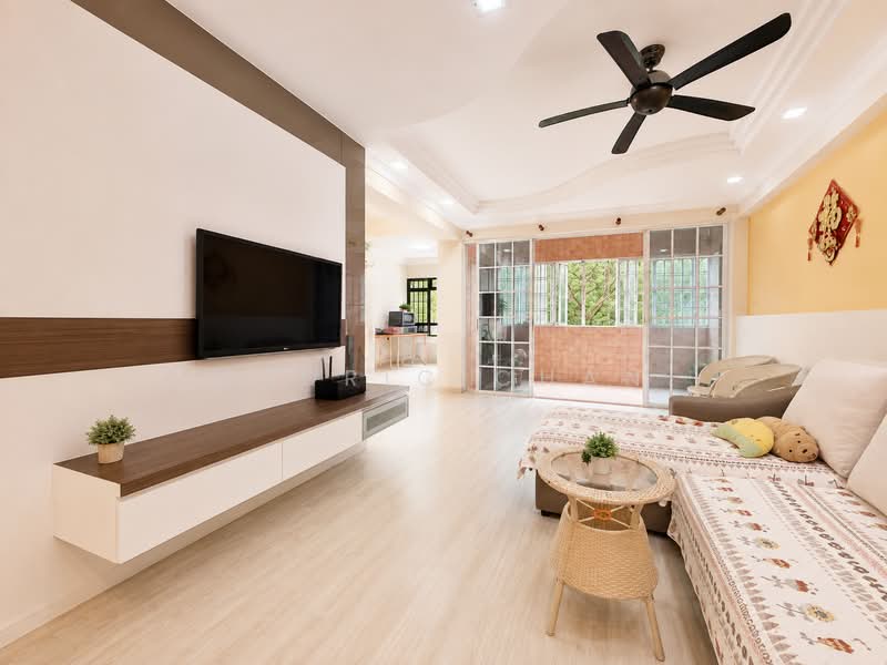 538 Jelapang Road, 538 Jelapang Road, 3 Bedrooms, 1,292 sqft, HDB Flat For Sale, by Cedric Chan, 500223083 - Living Room - PropertyGuru.com.sg