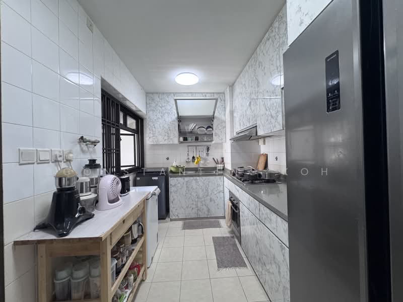 26D Jalan Membina, 26D Jalan Membina, 3 Bedrooms, 968 sqft, HDB Flat For Sale, by Constantine Koh, 500223090 - Kitchen - PropertyGuru.com.sg