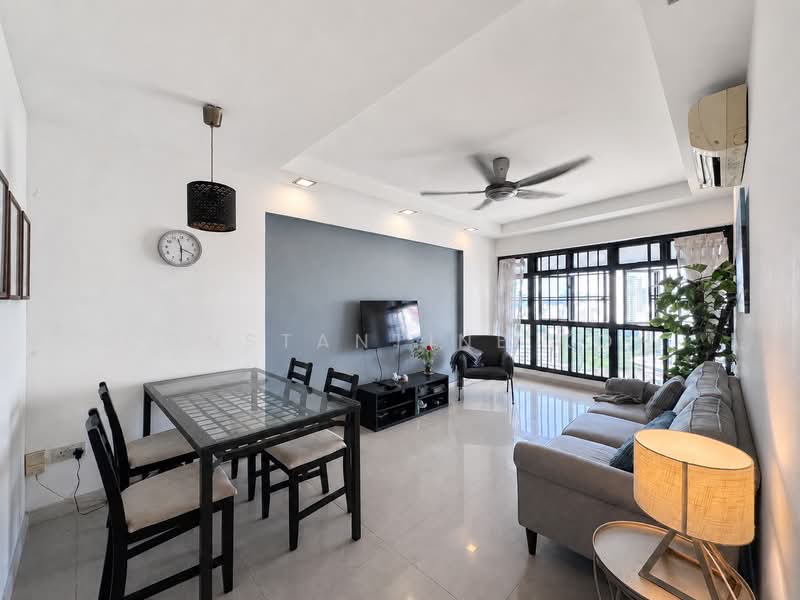 26D Jalan Membina, 26D Jalan Membina, 3 Bedrooms, 968 sqft, HDB Flat For Sale, by Constantine Koh, 500223090 - Living Room - PropertyGuru.com.sg