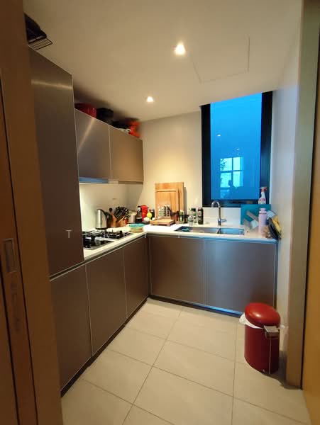 Cube 8, 376 Thomson Road, 4 Bedrooms, 3,229 sqft, Condominium For Sale, by Terry Pour, 500223094 - Kitchen - PropertyGuru.com.sg