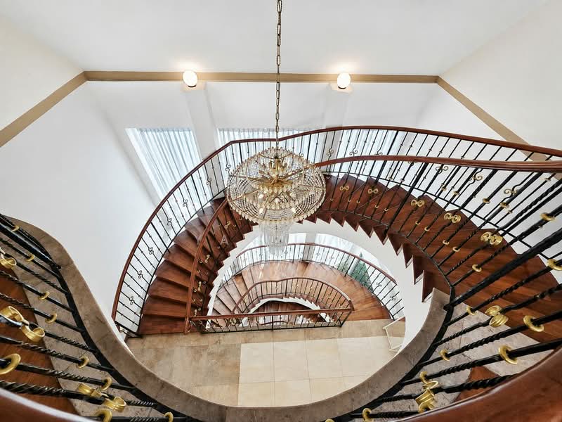 Charming Bungalow @ Braddell Heights Estate, , 7 Bedrooms, 7,000 sqft, Bungalow House For Sale, by Yan Lim, 500223097 - Interior - PropertyGuru.com.sg