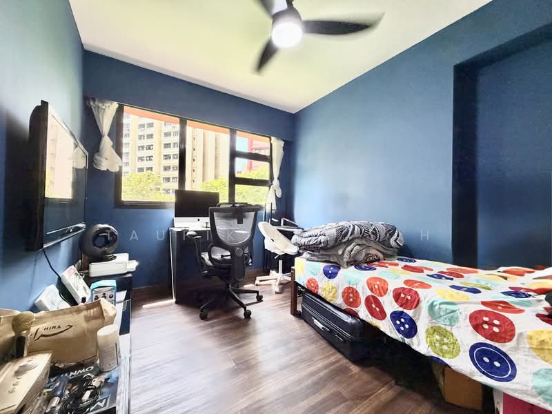 468A Bukit Batok West Avenue 9, 468A Bukit Batok West Avenue 9, 3 Bedrooms, 1,001 sqft, HDB Flat For Sale, by Taufik Batisah, 500223099 - Bedroom - PropertyGuru.com.sg