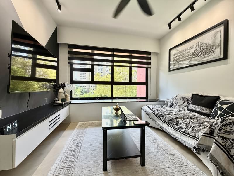 468A Bukit Batok West Avenue 9, 468A Bukit Batok West Avenue 9, 3 Bedrooms, 1,001 sqft, HDB Flat For Sale, by Taufik Batisah, 500223099 - Living Room - PropertyGuru.com.sg