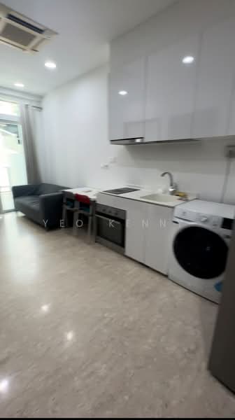 East Village, 430 Upper Changi Road, 1 Bedroom, 506 sqft, Condominium For Rent, by Yeo Kenny, 500223102 - Living Room - PropertyGuru.com.sg