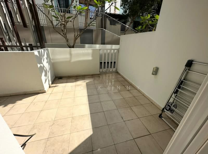 East Village, 430 Upper Changi Road, 1 Bedroom, 506 sqft, Condominium For Rent, by Yeo Kenny, 500223102 - Balcony - PropertyGuru.com.sg