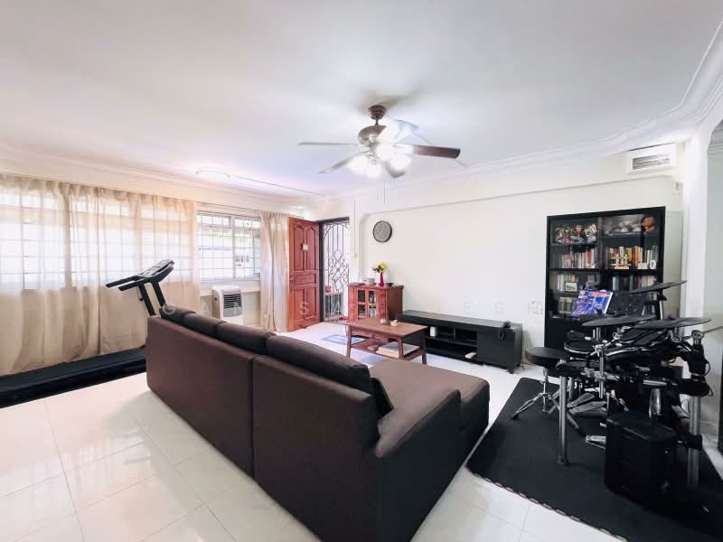 496D Tampines Avenue 9, 496D Tampines Avenue 9, 3 Bedrooms, 1,335 sqft, HDB Flat For Sale, by Ganesan Nesh, 500223108 - Living Room - PropertyGuru.com.sg