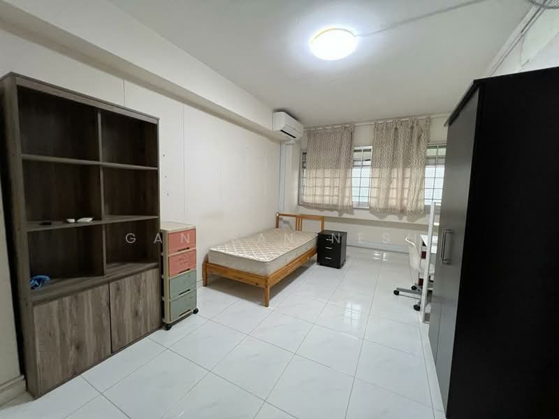 496D Tampines Avenue 9, 496D Tampines Avenue 9, 3 Bedrooms, 1,335 sqft, HDB Flat For Sale, by Ganesan Nesh, 500223108 - Bedroom - PropertyGuru.com.sg