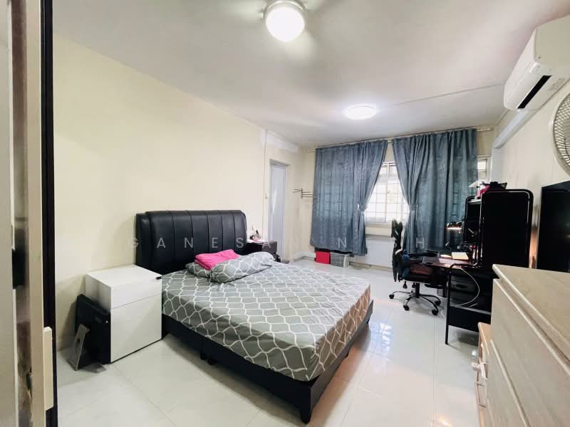 496D Tampines Avenue 9, 496D Tampines Avenue 9, 3 Bedrooms, 1,335 sqft, HDB Flat For Sale, by Ganesan Nesh, 500223108 - Bedroom - PropertyGuru.com.sg