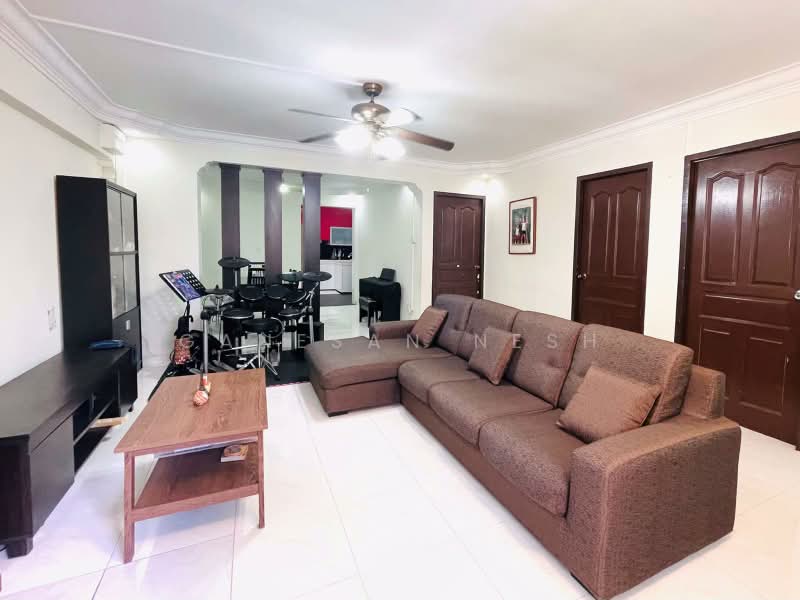 496D Tampines Avenue 9, 496D Tampines Avenue 9, 3 Bedrooms, 1,335 sqft, HDB Flat For Sale, by Ganesan Nesh, 500223108 - Living Room - PropertyGuru.com.sg