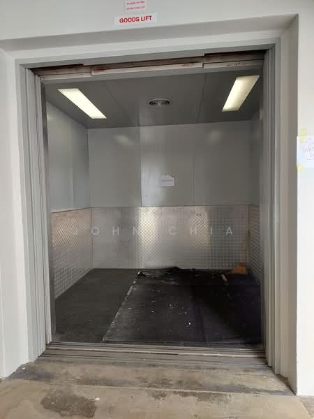 Minwa Industrial Building, 39 Genting Lane, Macpherson / Potong Pasir, 1,273 sqft, Light Industrial (B1) For Rent, by John Chia, 500223117 - Entrance - CommercialGuru.com.sg