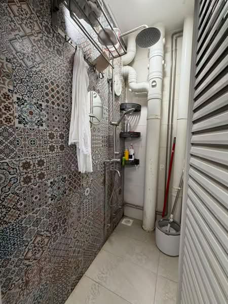 669C Jurong West Street 64, 669C Jurong West Street 64, Room Rental, 1,399 sqft, HDB Flat For Rent, by Belle Yip, 500223124 - Bathroom - PropertyGuru.com.sg