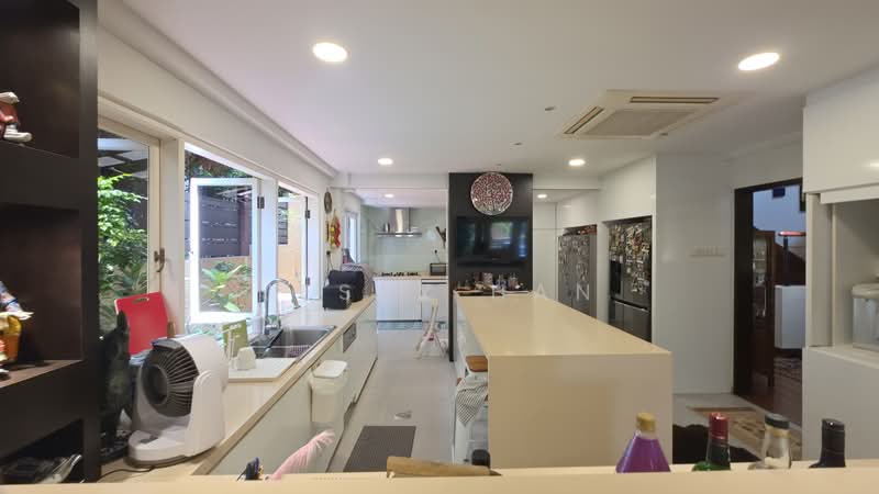 Serangoon Garden Estate, Crowhurst Drive, 5 Bedrooms, 5,000 sqft, Semi-Detached House For Sale, by Jessy Han, 500223138 - Kitchen - PropertyGuru.com.sg