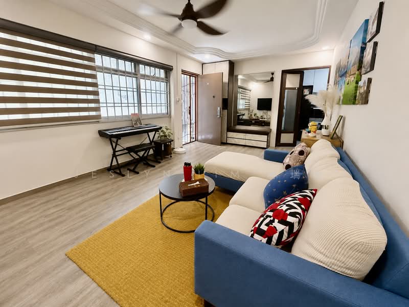 477 Sembawang Drive, 477 Sembawang Drive, 3 Bedrooms, 925 sqft, HDB Flat For Sale, by Jeslyn Lim 林瑞香, 500223140 - Living Room - PropertyGuru.com.sg
