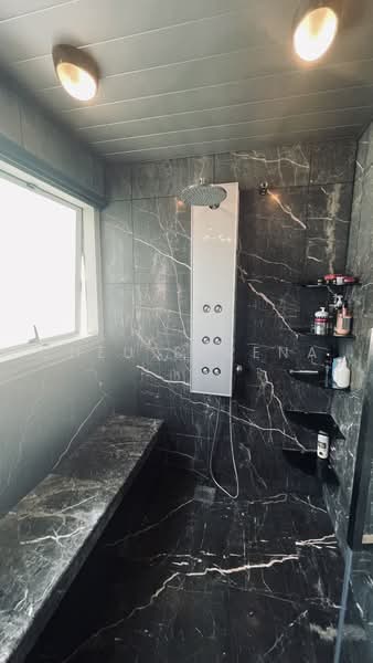 The Legend, 361 Bukit Timah Road, Tanglin / Holland / Bukit Timah, 5 Bedrooms, 4,100 sqft, Condominium For Rent, by Cheu Serena, 500223148 - Bathroom - PropertyGuru.com.sg