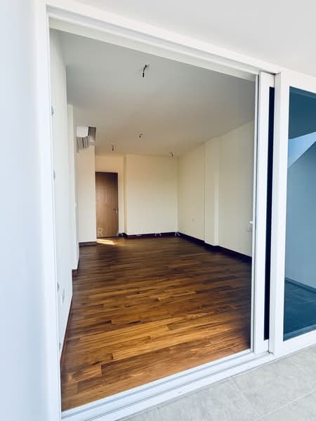 Exclusive Listing.Newly TOP terrace with lift, East Coast / Marine Parade, 4 Bedrooms, 4,200 sqft, Terraced House For Sale, by Razak ., 500223150 - Interior - PropertyGuru.com.sg