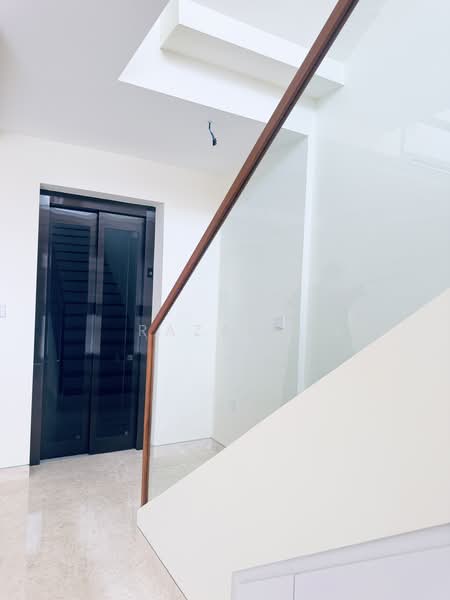 Exclusive Listing.Newly TOP terrace with lift, East Coast / Marine Parade, 4 Bedrooms, 4,200 sqft, Terraced House For Sale, by Razak ., 500223150 - Interior - PropertyGuru.com.sg