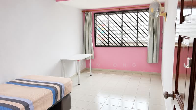 720 Jurong West Avenue 5, 720 Jurong West Avenue 5, 3 Bedrooms, 1,302 sqft, HDB Flat For Sale, by Delvin Ong, 500223159 - Bedroom - PropertyGuru.com.sg