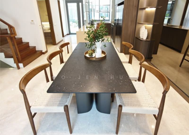 Greenwood Mews, 271 Greenwood Avenue, 5 Bedrooms, 3,154 sqft, Cluster House For Sale, by Foo Jen Huey, 500223172 - Dining Room - PropertyGuru.com.sg