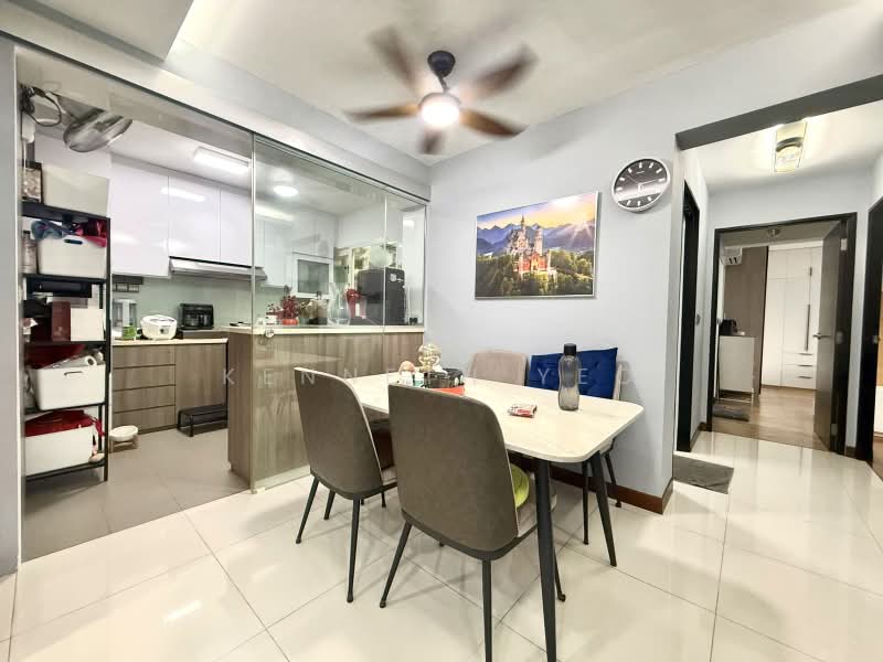 670C Edgefield Plains, 670C Edgefield Plains, Hougang / Punggol / Sengkang, 3 Bedrooms, 1,001 sqft, HDB Flat For Sale, by Kenneth Yeo, 500223176 - Kitchen - PropertyGuru.com.sg