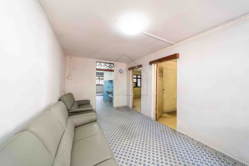 13 Lorong 7 Toa Payoh, 13 Lorong 7 Toa Payoh, 2 Bedrooms, 710 sqft, HDB Flat For Sale, by Timothy Tan, 500223183 - Living Room - PropertyGuru.com.sg