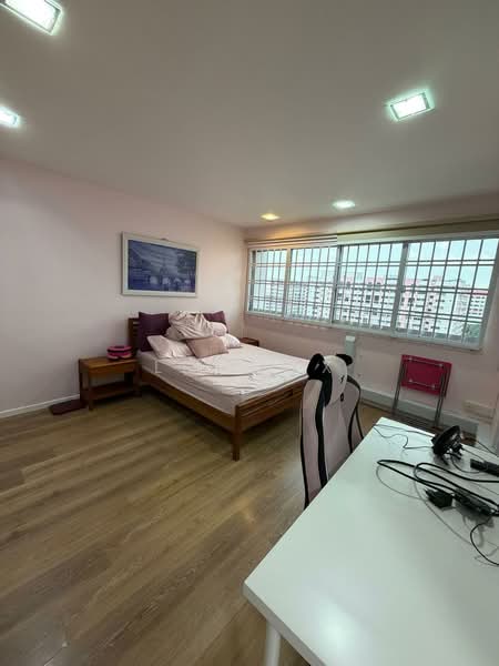 449 Hougang Avenue 10, 449 Hougang Avenue 10, 2 Bedrooms, 750 sqft, HDB Flat For Rent, by Lim Y X, 500223196 - Bedroom - PropertyGuru.com.sg