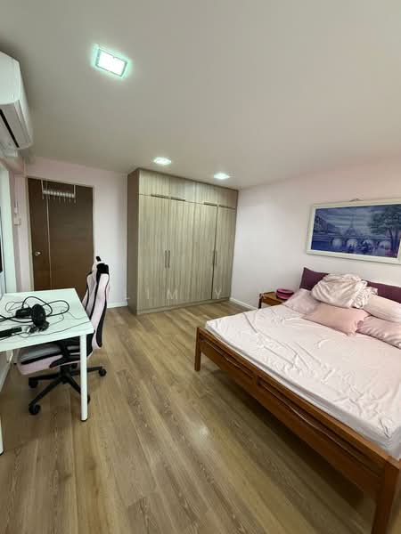 449 Hougang Avenue 10, 449 Hougang Avenue 10, 2 Bedrooms, 750 sqft, HDB Flat For Rent, by Lim Y X, 500223196 - Bedroom - PropertyGuru.com.sg