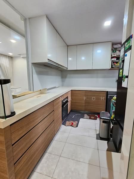 Jewel @ Buangkok, Buangkok Drive, 3 Bedrooms, 1,152 sqft, Condominium For Sale, by Deanna Poh, 500223217 - Kitchen - PropertyGuru.com.sg