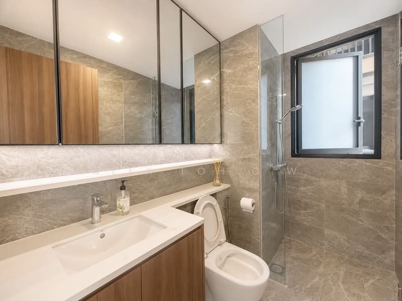 Lentor Modern, Lentor Central, Mandai / Upper Thomson, 2 Bedrooms, 732 sqft, Condominium For Sale, by Alex Toh C W, 500223218 - Bathroom - PropertyGuru.com.sg