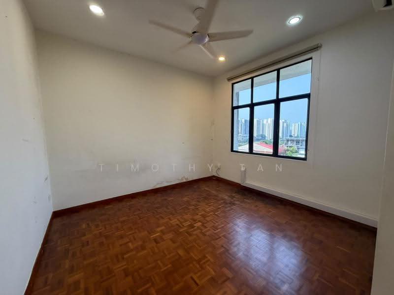 Exclusive Hillside Bungalow @ Phoenix Avenue, Phoenix Avenue, Dairy Farm / Bukit Panjang / Choa Chu Kang, 5 Bedrooms, 5,000 sqft, Detached House For Rent, by Timothy Tan, 500223220 - View - PropertyGuru.com.sg