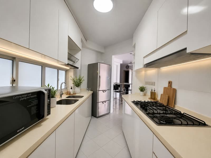 588B Ang Mo Kio Street 52, 588B Ang Mo Kio Street 52, 3 Bedrooms, 1,259 sqft, HDB Flat For Rent, by Dennis Ong, 500223221 - Kitchen - PropertyGuru.com.sg