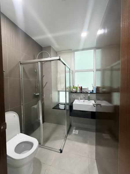 Espira Spring, 59 Lorong G Telok Kurau, 3 Bedrooms, 1,216 sqft, Apartment For Rent, by JR Foo, 500223223 - Bathroom - PropertyGuru.com.sg
