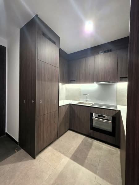 Midtown Modern, 18 Tan Quee Lan Street, 3 Bedrooms, 904 sqft, Condominium For Sale, by Lex Lim 林双麟, 500223252 - Kitchen - PropertyGuru.com.sg