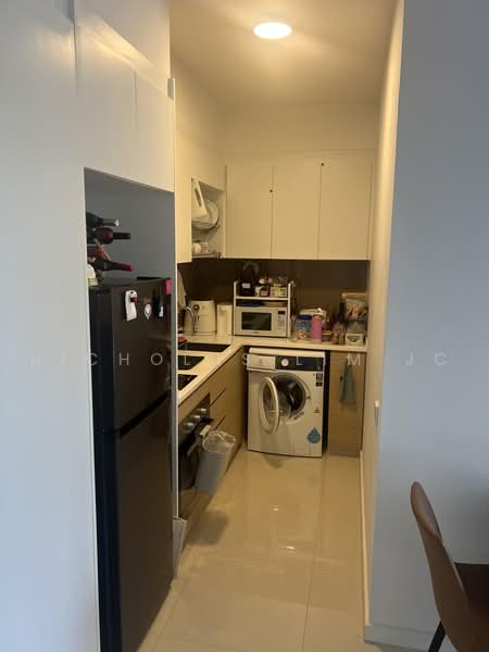 Treasure at Tampines, 11 Tampines Lane, Pasir Ris / Tampines, 2 Bedrooms, 678 sqft, Condominium For Sale, by Nicholas Lim JC, 500223254 - Kitchen - PropertyGuru.com.sg