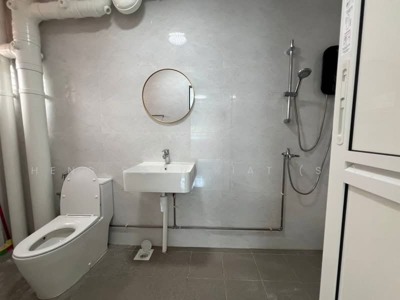 506B Serangoon North Avenue 4, 506B Serangoon North Avenue 4, 3 Bedrooms, 1,582 sqft, HDB Flat For Rent, by Heng Soon Kiat (SK), 500223257 - Bathroom - PropertyGuru.com.sg