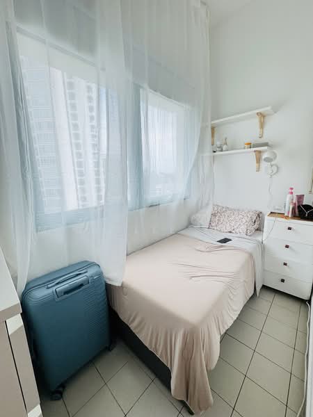 Oleanas Residences, 42 Kim Yam Road, 4 Bedrooms, 1,550 sqft, Condominium For Sale, by Michelle Kuek, 500223272 - Bedroom - PropertyGuru.com.sg