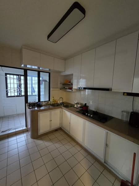 324 Sembawang Close, 324 Sembawang Close, 3 Bedrooms, 1,092 sqft, HDB Flat For Rent, by Lim Y X, 500223277 - Kitchen - PropertyGuru.com.sg