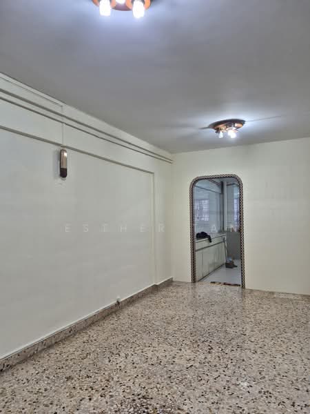 180 Ang Mo Kio Avenue 5, 180 Ang Mo Kio Avenue 5, 2 Bedrooms, 730 sqft, HDB Flat For Sale, by Esther Tan, 500223283 - Interior - PropertyGuru.com.sg