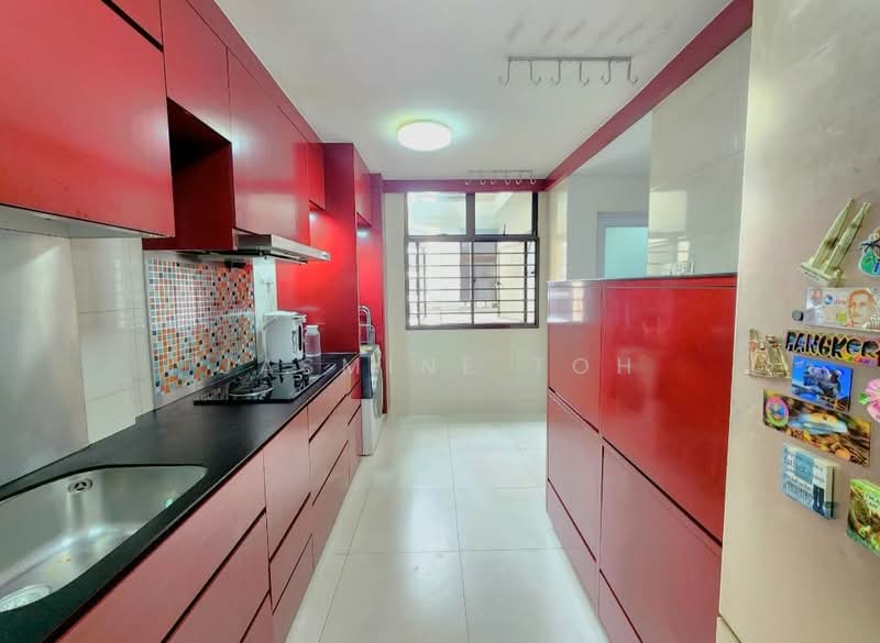 468 Segar Road, 468 Segar Road, 3 Bedrooms, 1,184 sqft, HDB Flat For Sale, by Jasmine Toh, 500223293 - Kitchen - PropertyGuru.com.sg